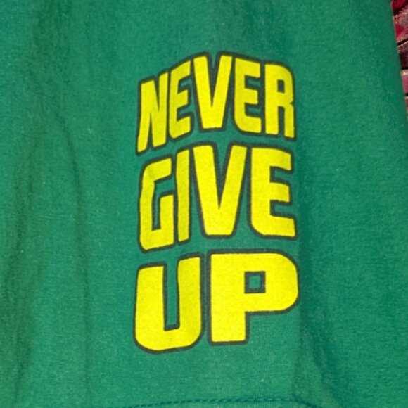 WWE John Cena “Never Give Up” Green Graphic T-Shirt – Size XL - Picture 6 of 7